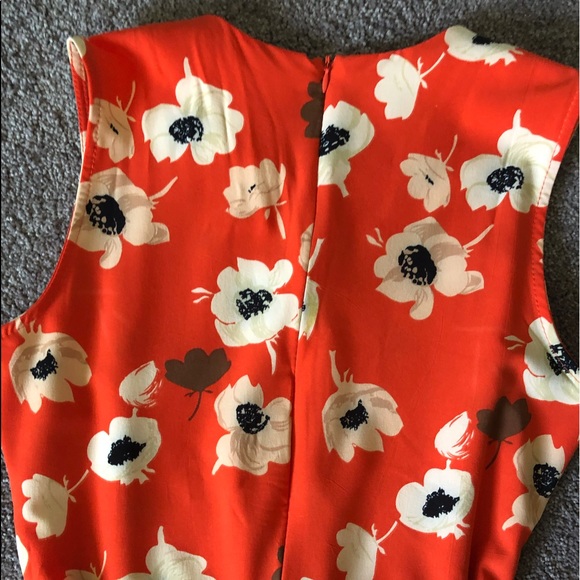Floral sleeveless pants suit - Picture 8 of 11